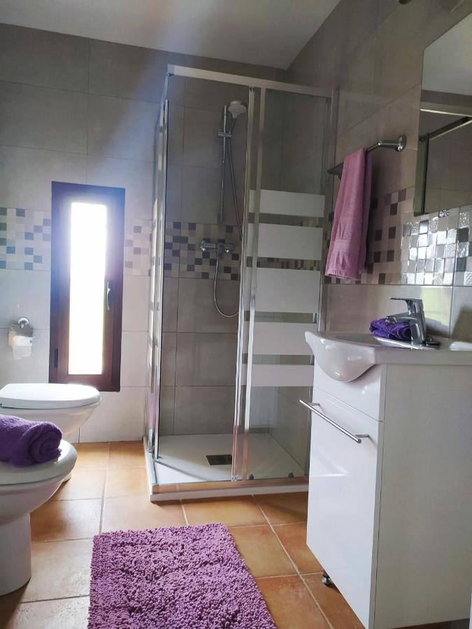 Habitaciones En Finca Olivo Y Almendro Ucenda Ngoại thất bức ảnh