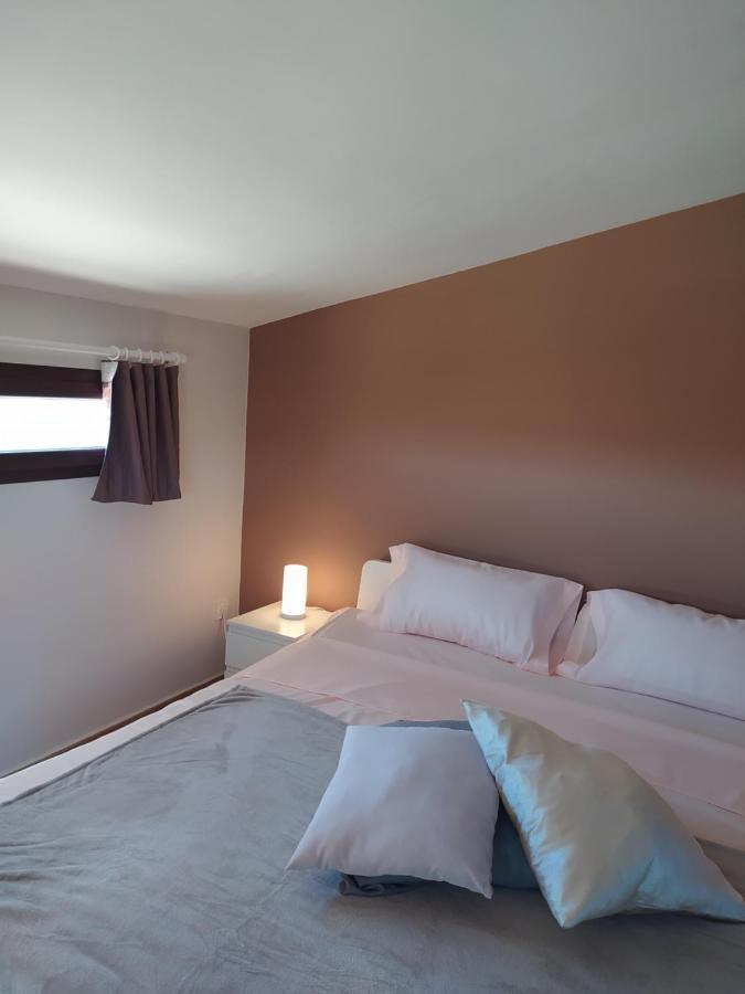 Habitaciones En Finca Olivo Y Almendro Ucenda Ngoại thất bức ảnh