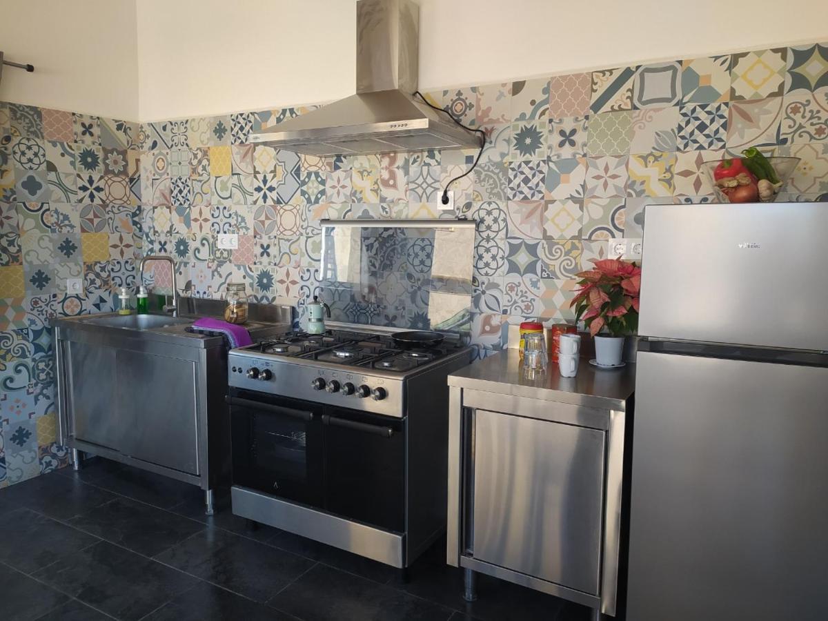 Habitaciones En Finca Olivo Y Almendro Ucenda Ngoại thất bức ảnh